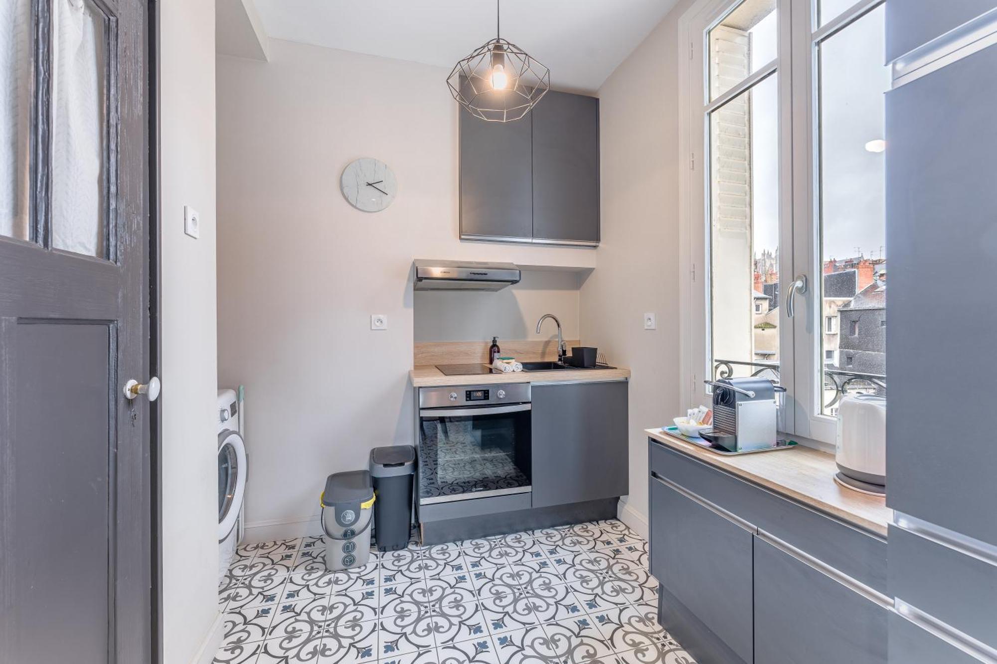 Le Petit Bacchus - Au Coeur De Nantes Apartment Luaran gambar