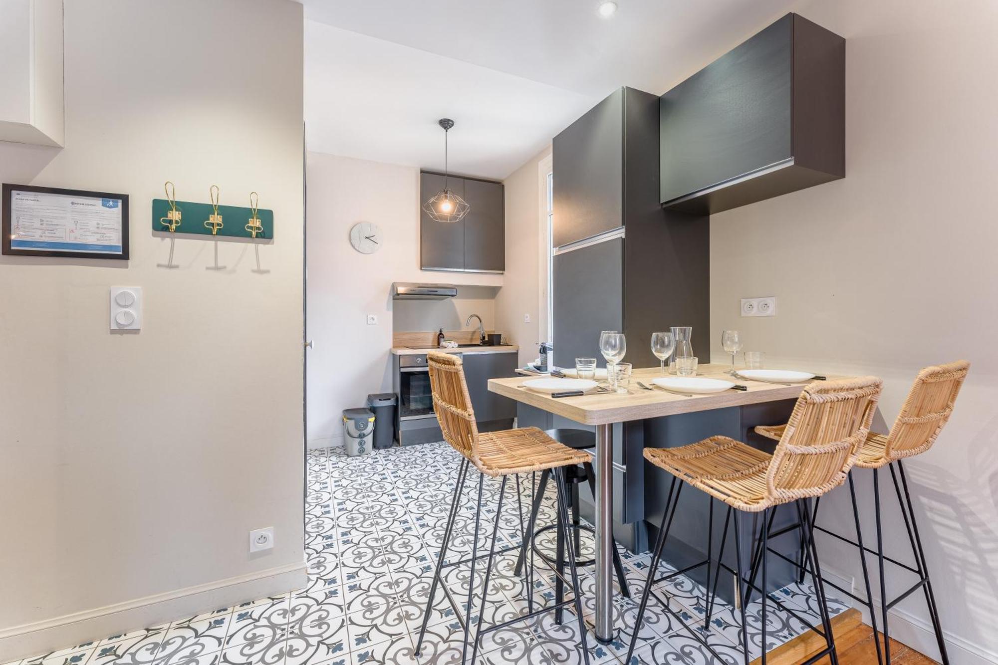 Le Petit Bacchus - Au Coeur De Nantes Apartment Luaran gambar